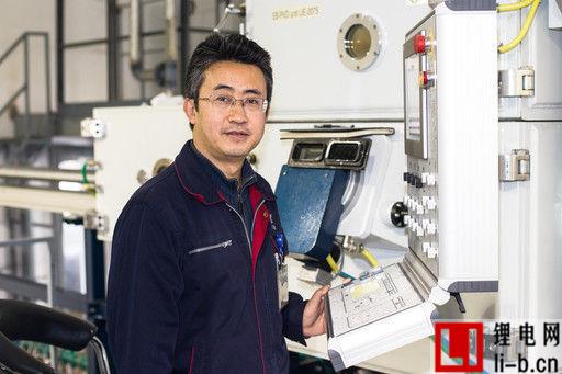 中航工業航材院石墨烯及應用研究中心何利民博士