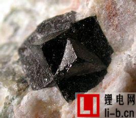生長高效鈣鈦礦太陽能電池新技術(shù)問世