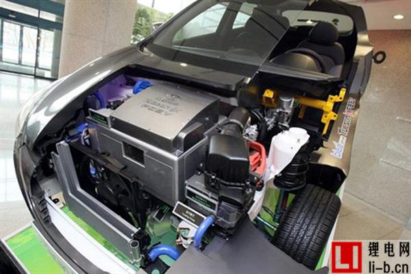 新能源汽車行業(yè)：產(chǎn)業(yè)化臨近 燃料電池時代將至