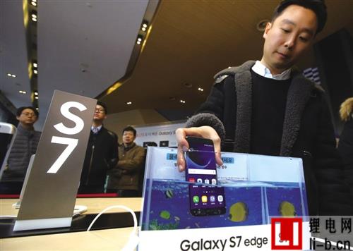 三星大漲蘋果大跌： 一季度智能手機市場動蕩不安