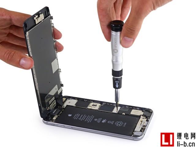 智能手機(jī)續(xù)航神傷：降低功耗和增大電池誰更難？