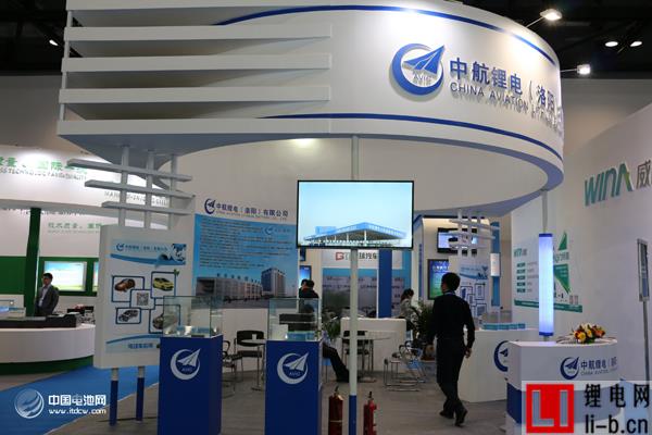 新能源車動力電池廠忙擴產  儲能商業化提速