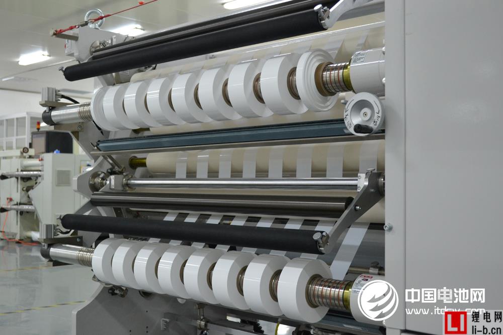 鋰電池隔膜產業迎來市場機遇 產品工藝存競爭