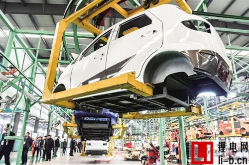 第一批準生證花落誰家：電動車要扶植中國版博世