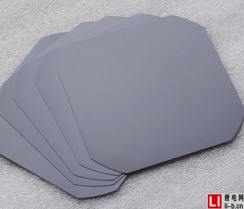 中國光伏發電站對單晶硅片需求正在提高