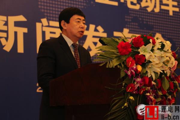 山東省汽車行業協會常務副會長兼秘書長魏學勤