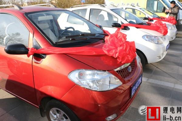 2015年產(chǎn)34.7萬輛 山東試行小型電動車達標(biāo)標(biāo)識管理
