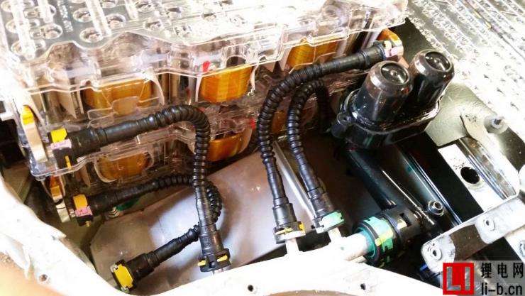 特斯拉采用的鋰電池真的安全嗎？