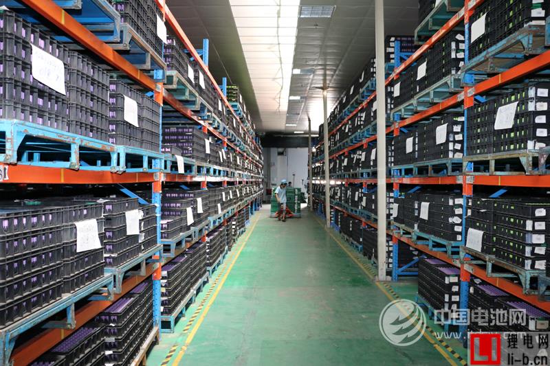 東北證券笪佳敏：磷酸鐵鋰受壓制 三元材料景氣攀升