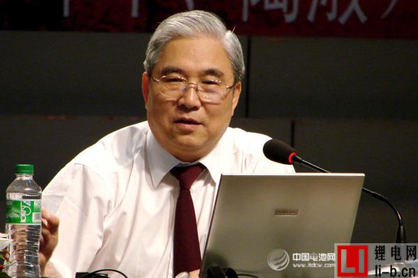 郭孔輝：新能源汽車之爭是市場與權力的沖突
