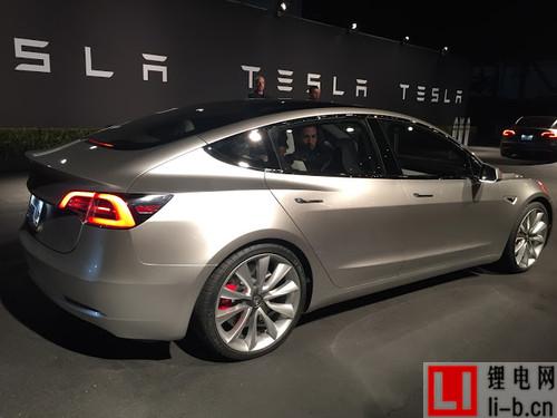特斯拉Model 3或?qū)⒀舆t到2018年交付