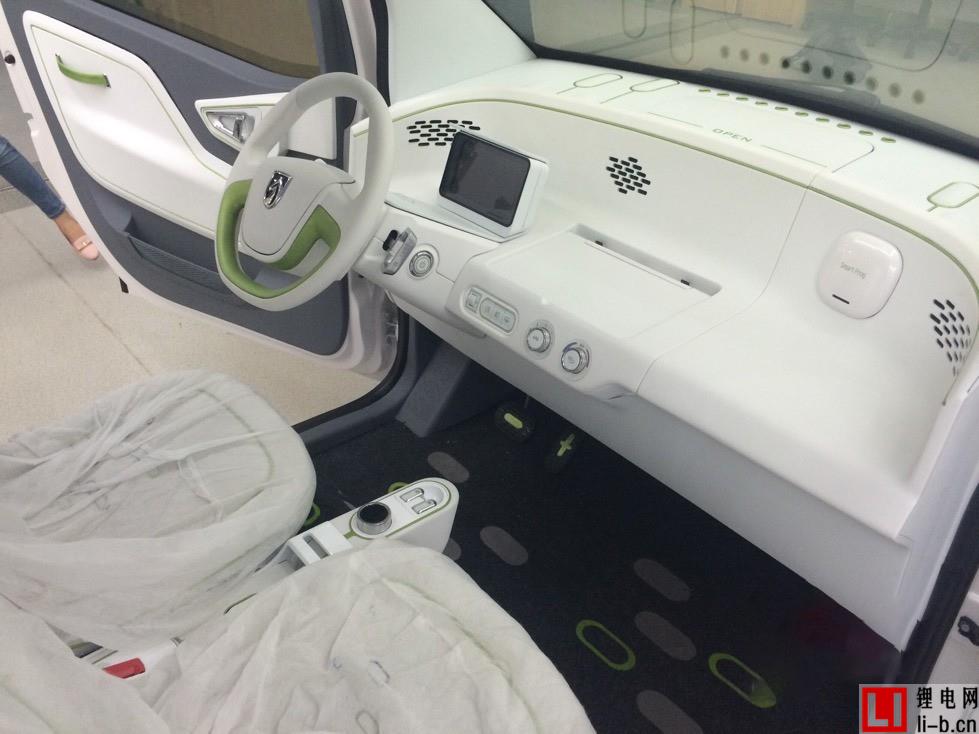 寶駿全新E100微型電動汽車2017年上市 或售4萬元