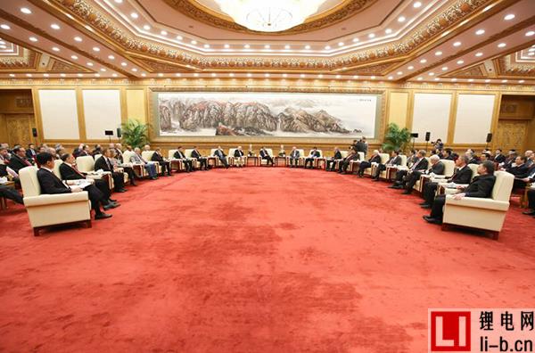 寧德時代CTO博閣仁先生受李克強(qiáng)總理親切接見
