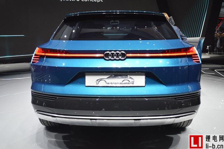 奧迪純電SUV將采用保時捷純電動平臺 2018年發(fā)布續(xù)航超500km