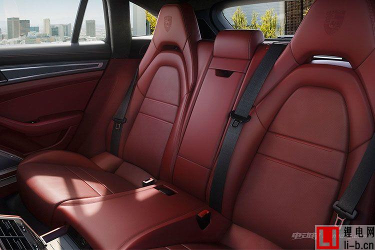保時(shí)捷Panamera Sport Turismo官圖曝光 日內(nèi)瓦發(fā)布