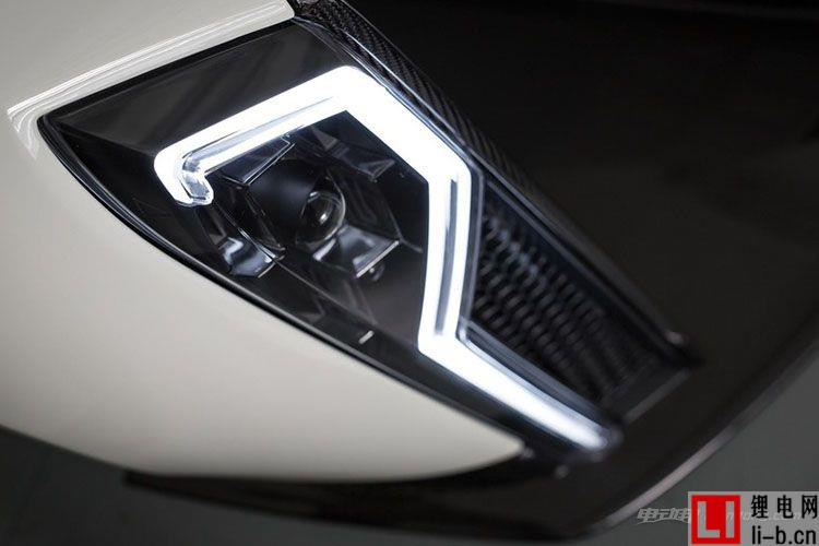 源于F1技術 新加坡首款電動超跑日內瓦車展發布