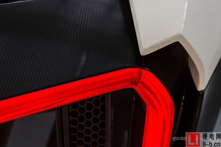 源于F1技術 新加坡首款電動超跑日內瓦車展發布