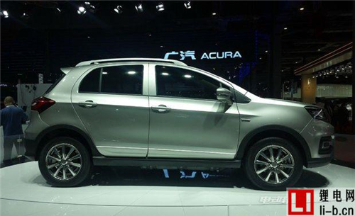 靈活多變的小型SUV 云度π1亮相上海車展
