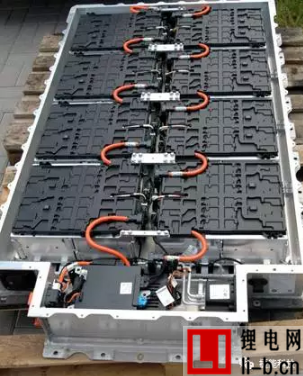 寶馬i3模組端板及固定形式解析