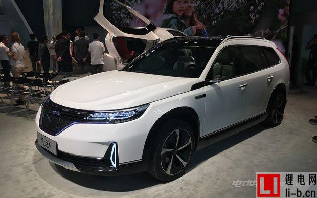 續航300km/薩博平臺打造，NEVS，9-3系列概念車首發
