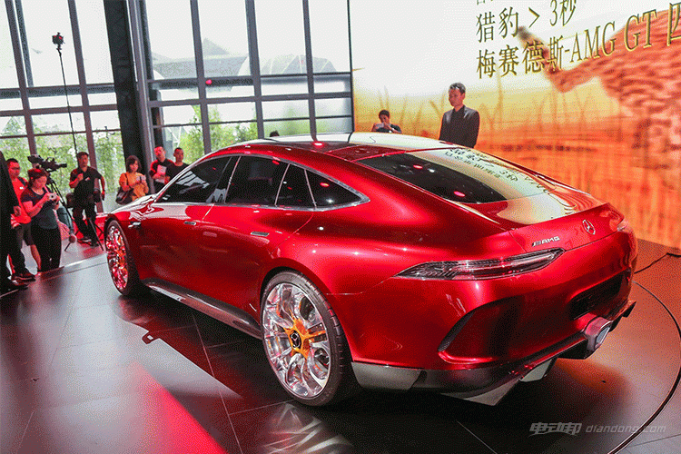 百公里加速不到3秒？奔馳AMG，GT四門概念跑車國內首發