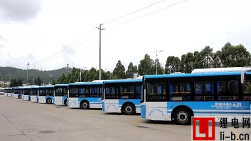 銀隆新能源與邵陽揚子巴士簽署400臺純電動新能源客車訂單