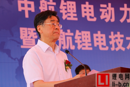 中國(guó)航空工業(yè)集團(tuán)公司特級(jí)專(zhuān)務(wù)、產(chǎn)業(yè)拓展部部長(zhǎng)殷衛(wèi)寧