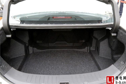實際購車價為14.99萬 2017款比亞迪秦80上市