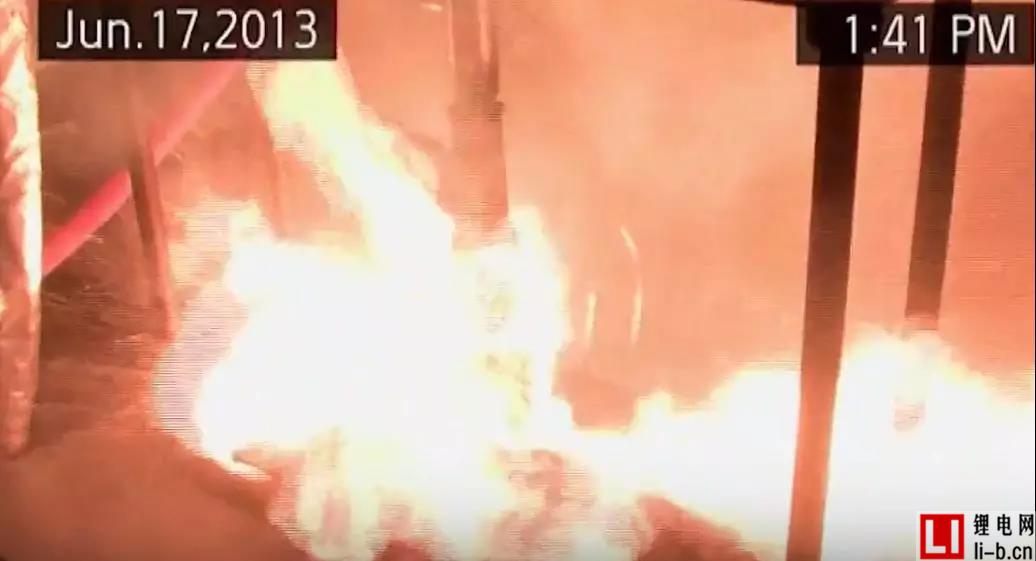 電池爆炸.jpg