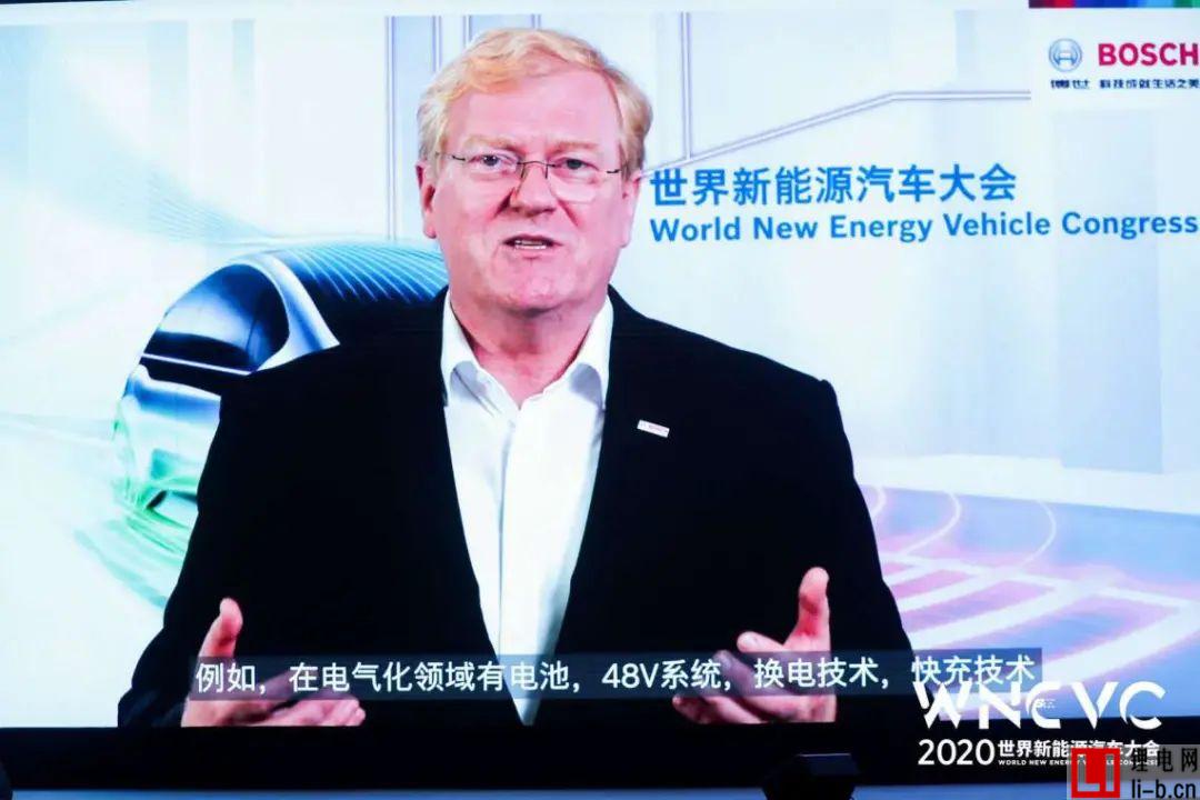 博世集團董事會成員、汽車與智能交通技術業務部門主席Stefan HARTUNG.jpg