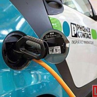苗圩：將研究調整新能源汽車補貼政策