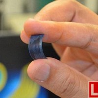佛羅里達大學開發出新型柔性電池，循環充電30000次無損耗