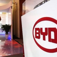 凈利暴跌、事故頻發背后，鋰電新能源汽車遭遇信任危機