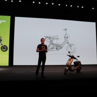 錯失電動汽車 鋰電電動車“一哥”小牛電動擬赴美IPO