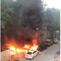 突發！深圳一小區電動車起火 