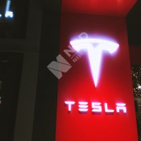 會“翻車“的特斯拉電動車皮卡，怎么就火了？