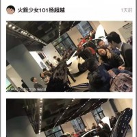 電動汽車Model3賣“白菜價”，特斯拉門店擠爆了