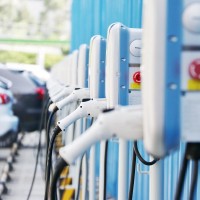  新能源汽車保有量近500萬，充電基礎設施累計141.8萬